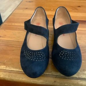 - Pas de Rouge Suede Wedges Navy Blue Suede